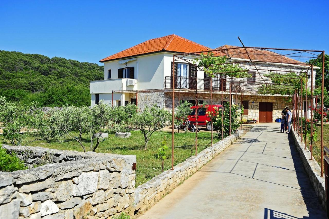 Apartments With A Parking Space Gornje Selo, Solta - 15545 Grohote Esterno foto